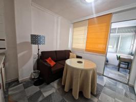 ¡Estudio en alquiler en la zona Ancha de Capuchinos! photo 0
