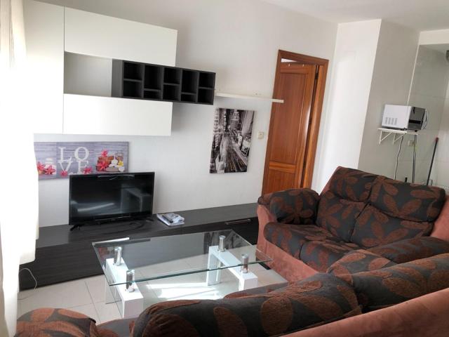 Piso de un dormitorio en alquiler junto al Triunfo photo 0