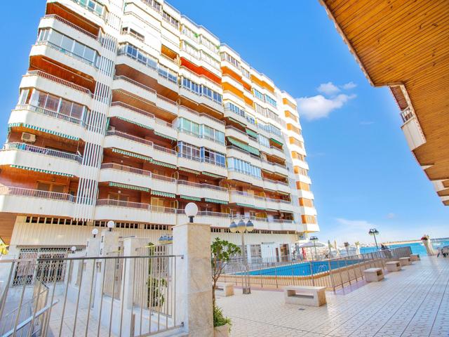 APARTAMENTO ESQUINA REFORMADO CON VISTAS AL MAR, PISCINA Y LICENCIA TURÍSTICA photo 0