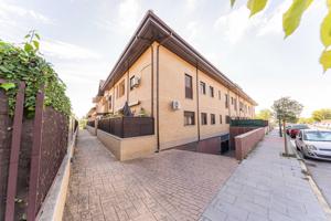 Piso En venta en Torrejón De La Calzada photo 0