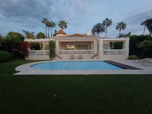 Venta de impresionante villa en Estepona photo 0