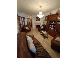 Venta de piso en Estepona- casco histórico - photo 0