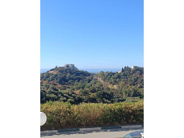 Venta de piso en Estepona photo 0