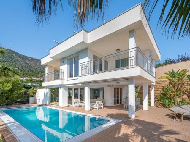Casa En venta en Mijas photo 0