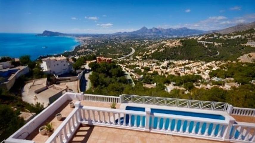 Villa En venta en Altea photo 0