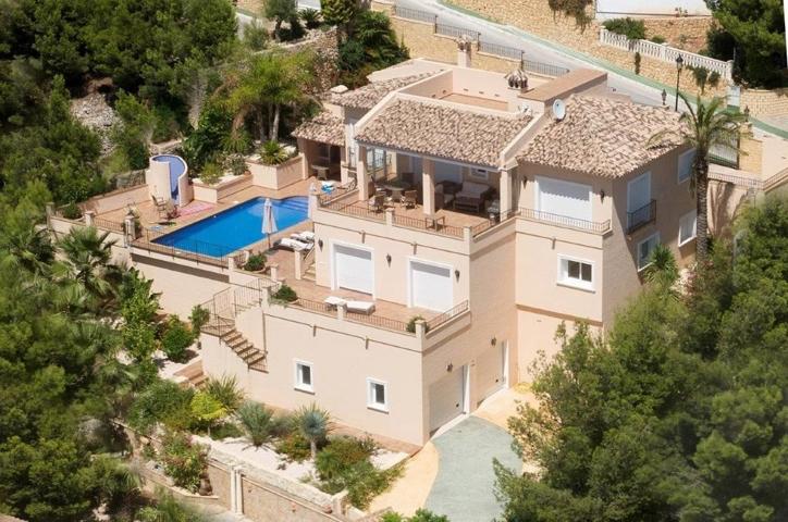 Villa En venta en Altea photo 0