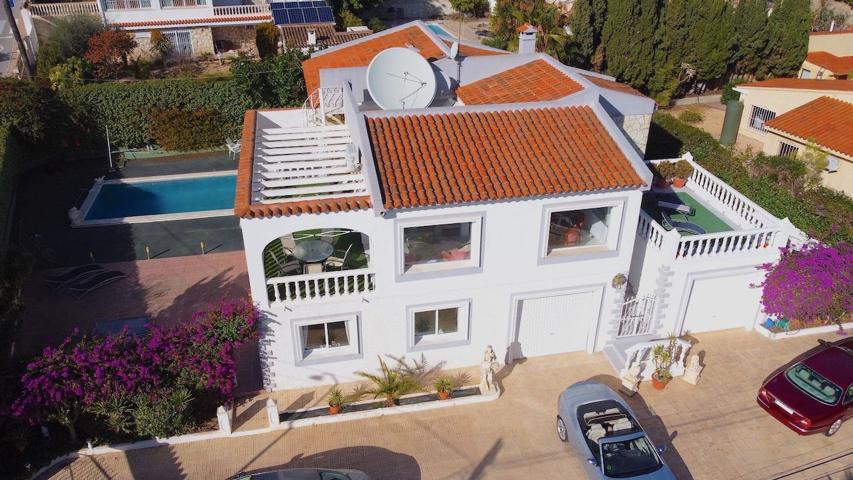 Villa En venta en L'Alfàs del Pi photo 0