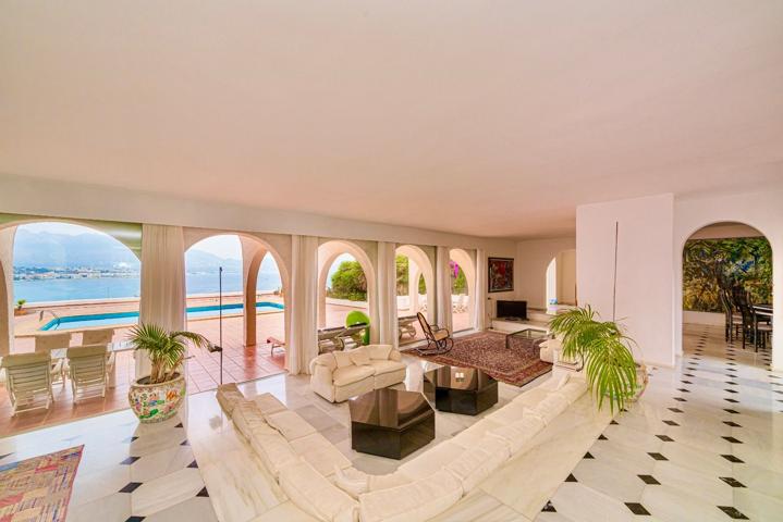 Villa En venta en L'Alfàs del Pi photo 0