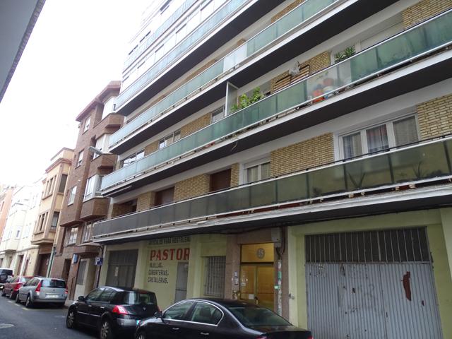 UNIPAL VENDE vivienda de 99 m² TOTALEMENTE REFORMADA en la calle Santa María, a escasos 2 minutos andando de la plaza España y la AVDA Valladolid.  photo 0