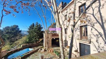 Propiedad única en la zona photo 0