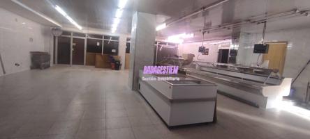 Junto al Metro de Gorg photo 0