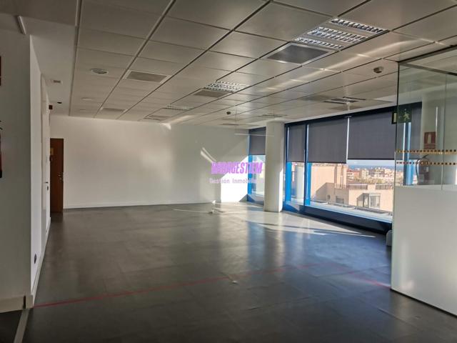 Oficina en alquiler photo 0