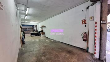 Local con entrada para vehiculo photo 0