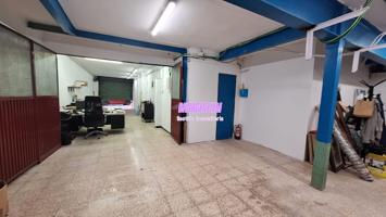 Local con entrada para vehiculo photo 0