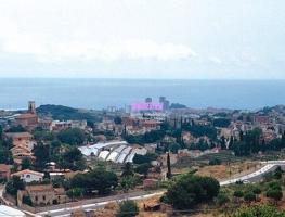 Piso en Venta en Tiana photo 0