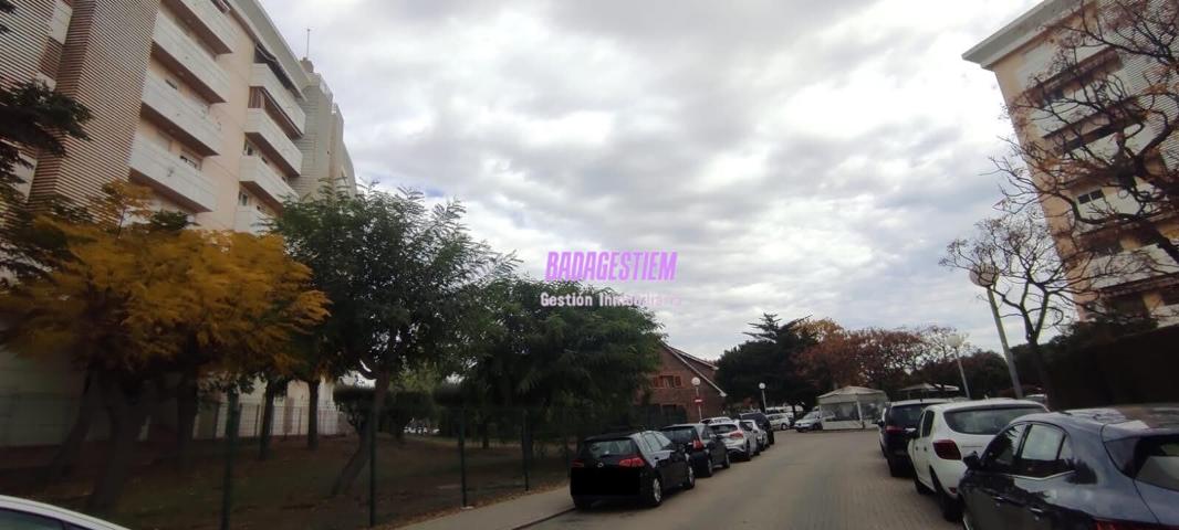 Local Comercial en Alquiler en Montigala - Oportunidad para Emprendedores photo 0