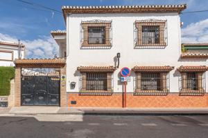 Unifamiliar En venta en Centro Ogíjares, Ogijares photo 0