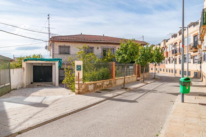 GRAN VIVIENDA SOBRE SOLAR DE 781 M. photo 0