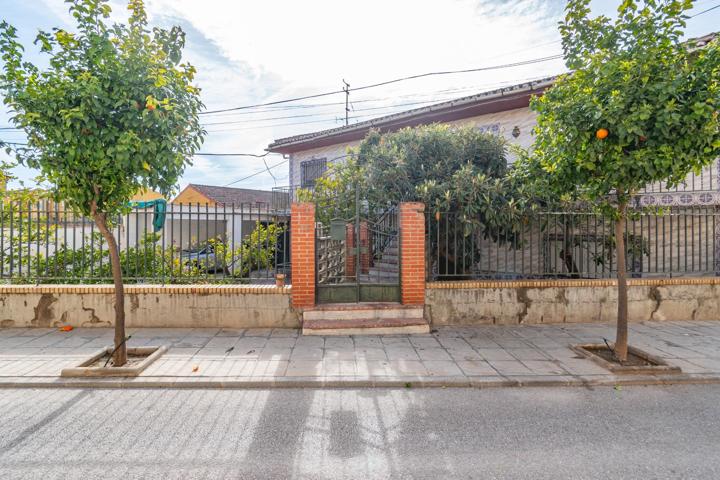 GRAN VIVIENDA SOBRE SOLAR DE 781 M. photo 0