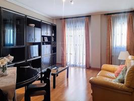 PISO EN VENTA EN DIVINO FIGUEROA, ALCALA DE HENARES photo 0