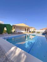 CHALET EN CALVARIO, LA ZUBIA photo 0