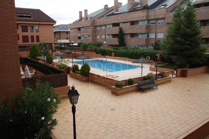 PISO EN CASTILLO DE BELMONTE, LAS ROZAS photo 0