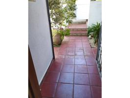 CASA ESQUINERA, AMPLIA Y COMODA photo 0