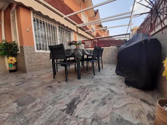 Bungalow en Elche de 4 habitaciones, 3 baños y 2 plazas de garaje photo 0