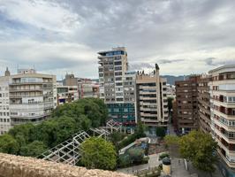 Piso de 5 dormitorios, 3 baños y plaza de garaje en Murcia Centro photo 0