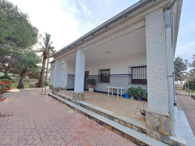 Casa Chalet de 4 Habitaciones en las Bayas, Elche. photo 0