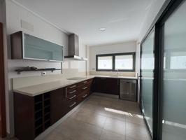 Piso de 3 Habitaciones y 2 Baños Altabix Nuevo, Elche photo 0