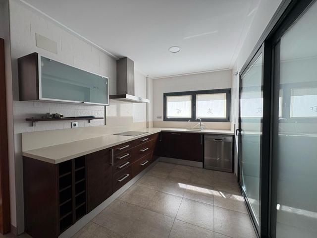 Piso de 3 Habitaciones y 2 Baños Altabix Nuevo, Elche photo 0
