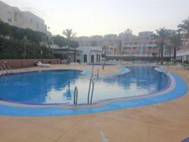 Piso de 2 dormitorios con terraza y garaje en Puerto Rey, Verta playa photo 0