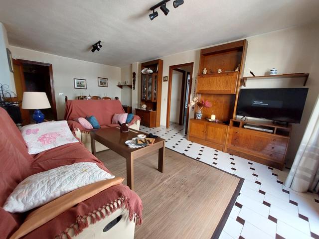 Piso de 3 dormitorios y 2 baños junto al puerto deportivo de Garrucha photo 0