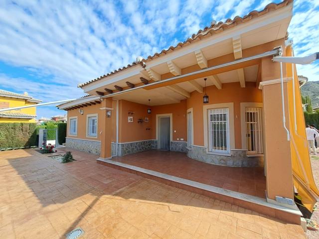 Chalet de 3 dormitorios 2 Baños en urbanización, Zona Aspe photo 0
