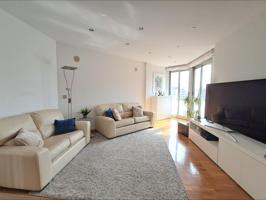Piso en venta de 3 dormitorios con terraza y garaje doble en Juan Carlos I, Murcia photo 0
