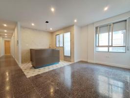 Piso 4 dormitorios con balcón en San Lorenzo, Murcia photo 0