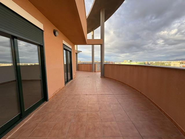 Ático de 3 Dormitorios y 2 Baños con terraza de 142 m2 y Piscina en zona nueva Altabix, Elche photo 0