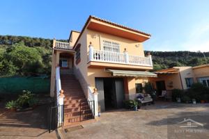 Casa en alquiler en el campo photo 0