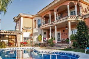 Lujosa Villa en urbanización photo 0