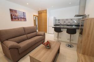 Apartamento en planta baja en el centro photo 0