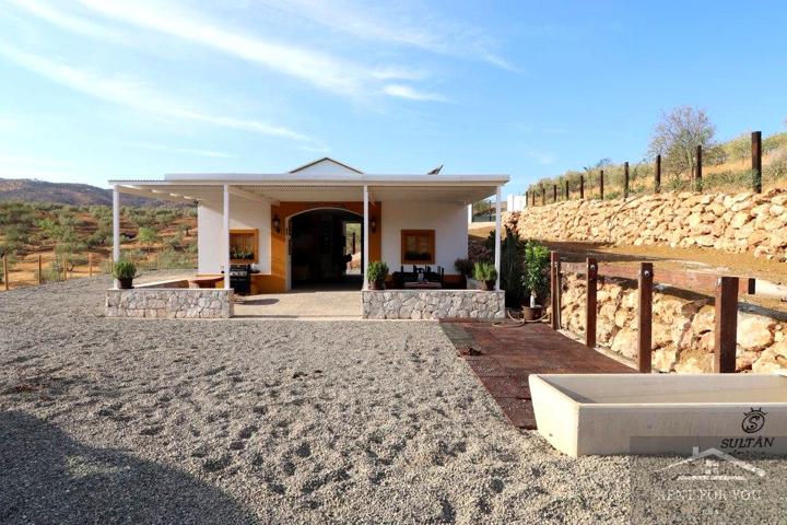 Casa rural con establos photo 0