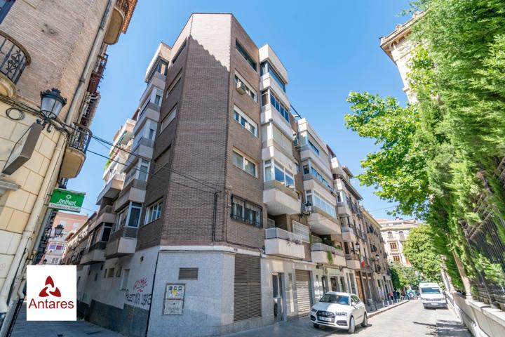 VIVIENDA EXCLUSIVA! Ático con gran terraza junto Gran Vía photo 0