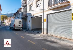 Local con 238m2 en centro de Guejar Sierra photo 0