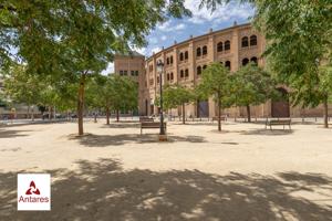 PISO REFORMADO EN ZONA MUY DEMANDADA DE GRANADA-PLAZA DE TOROS photo 0