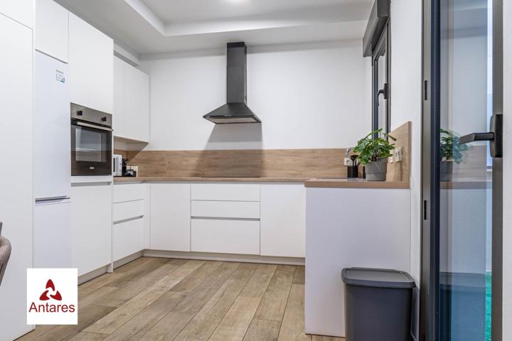 Piso premium con piscina y garaje en Zona Forum junto a la Ciudad de la Justicia photo 0