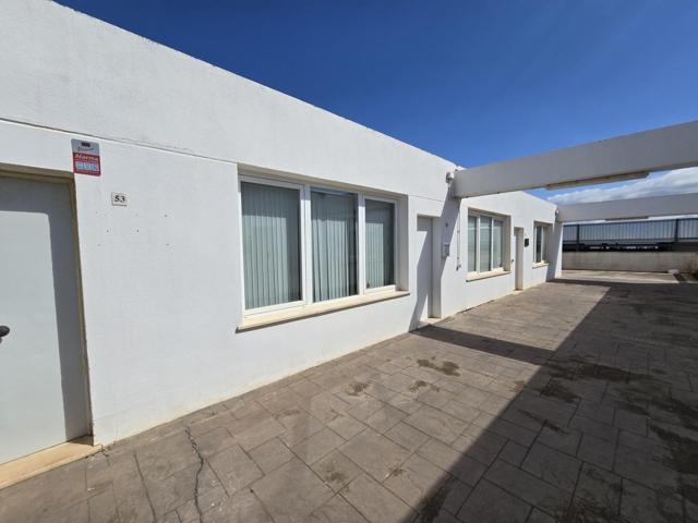 OFICINA MUY LUMINOSA photo 0