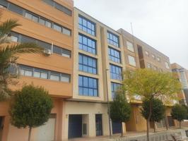 EXCELENTE VIVIENDA CON PLAZA DE GARAJE photo 0