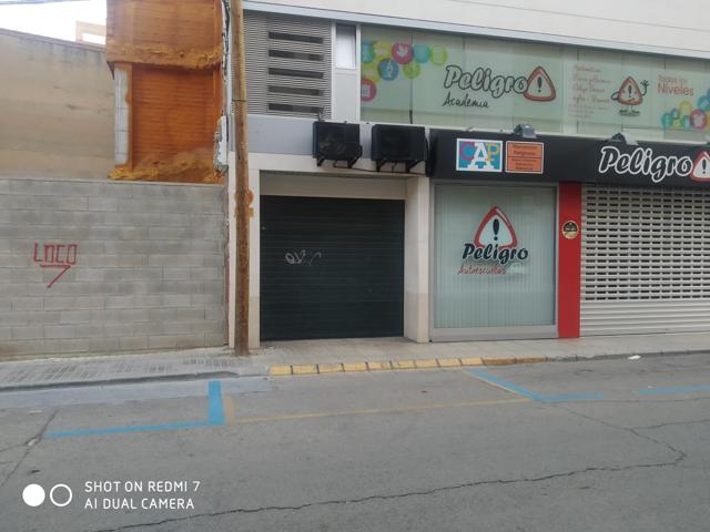 EXCELENTE PLAZA DE GARAJE MUY CENTRICA photo 0