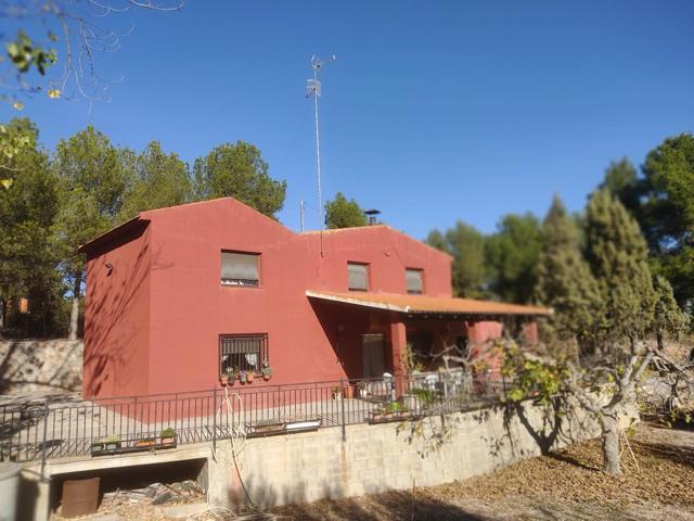 CHALET CON PISCINA EN PARAJE LAS FUENTECICAS photo 0